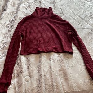 Burgandy Cropped Long Sleeve